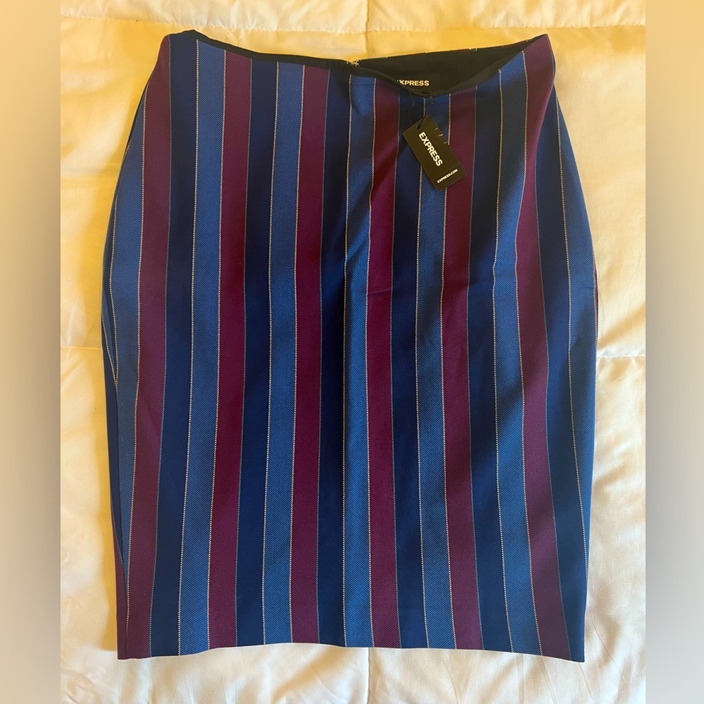 NWT Express High Waisted Textured Multi-Striped Pencil Skirt